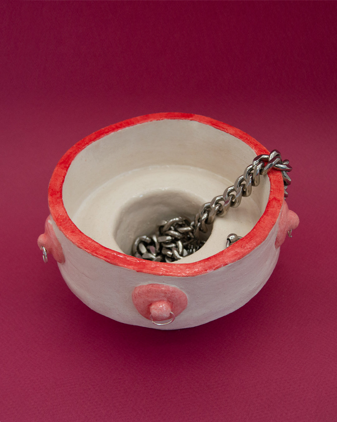 Ceramic valet dish with bold design